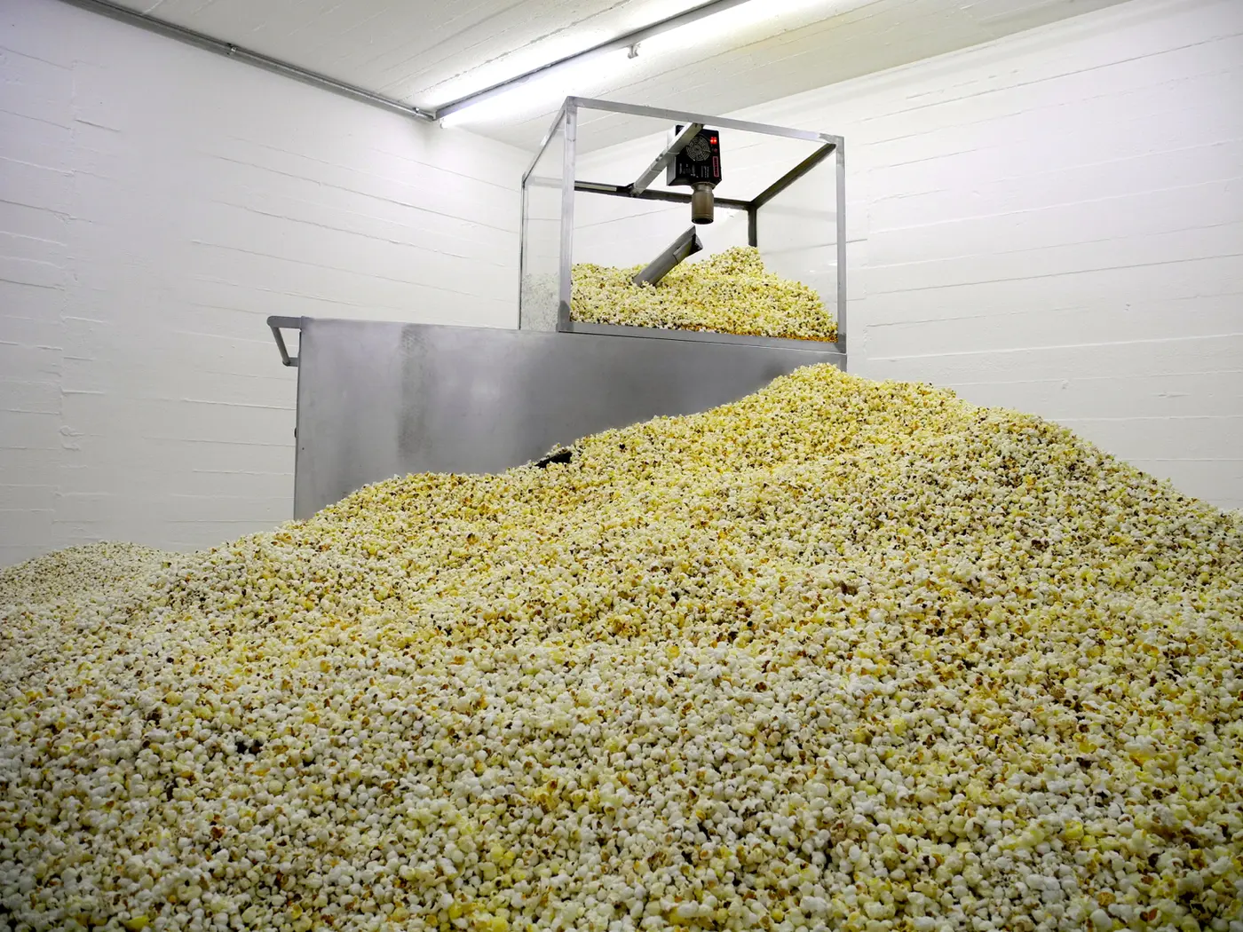 endless popcorn © 2014 by mabi2000 is licensed under CC BY-SA 4.0