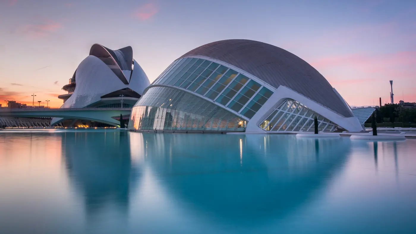 City of Arts and Sciences, Valencia © 2019 by kuhnmi is licensed under CC BY 4.0
