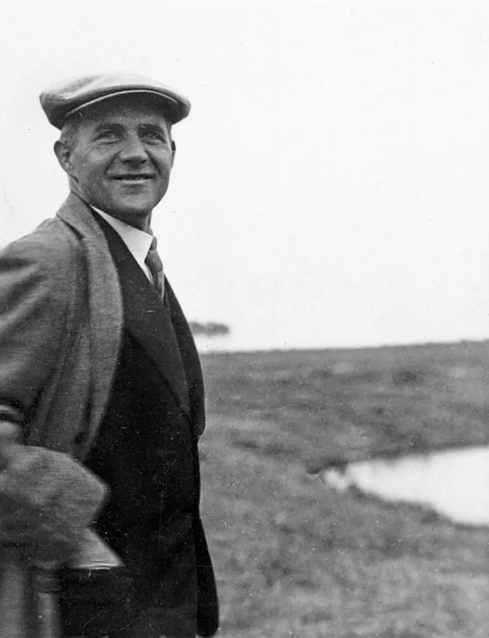 Hermann Bunzel, Public domain, via Wikimedia Commons