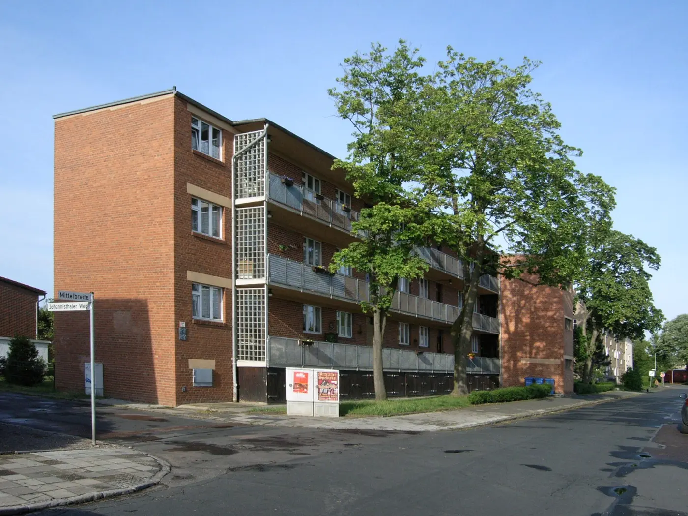 M_H.DE, CC BY-SA 3.0, via Wikimedia Commons